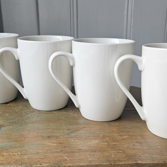 Set of 4 Cat Mugs - Picture 8 of 9